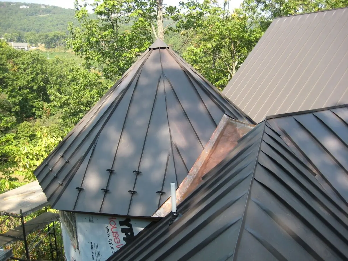 Professional Gutter Cleaning by Craftsman Roofing in Rancho La Costa